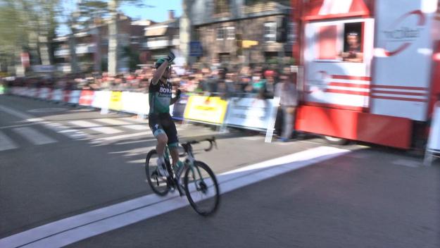 L'alemany Maximilian Schachman guanya a Sant Cugat la cinquena etapa de la Volta