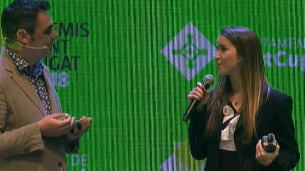 L'estudiant Cristina Grau, Premi Sant Cugat pel projecte 'Tendiendo la mano al futuro'