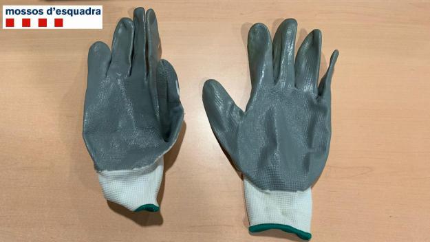 Detingut in fraganti mentre intentava entrar per la finestra d'una casa