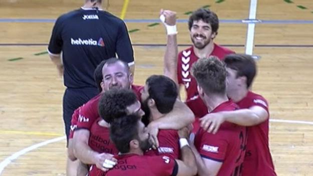 Un gol d'Adrìa León a l'últim suspir dona la victòria a l'Handbol Sant Cugat