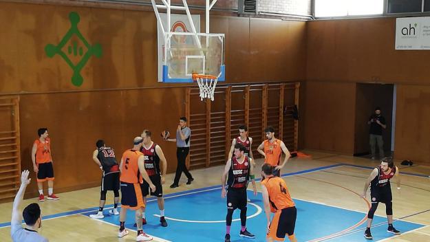 La UESC perd amb el Bàsquet Pia i haurà de jugar la promoció de permanència