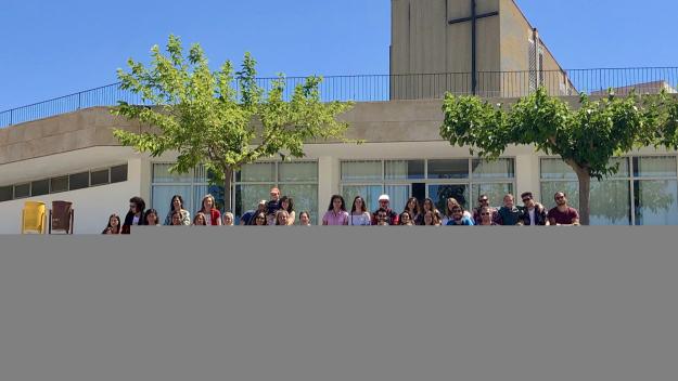 Més d'un centenar d'antics alumnes del Pureza de María es retroben a la 'Festa Alumni'