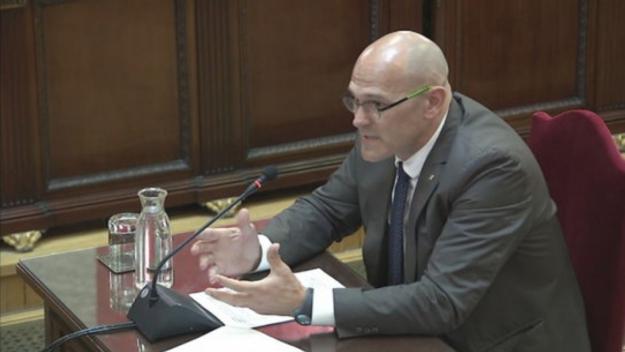 Romeva apel·la a 'tots els demòcrates' a construir una realitat sense 'judicis polítics'
