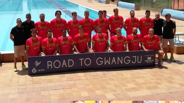 La selecció espanyola de waterpolo prepara el Mundial al CAR