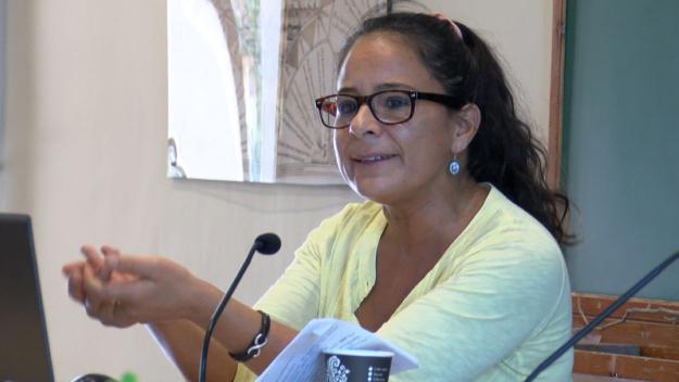 [Entrevista] Julieta Fuentes: 'Els murs formen part d'un sistema que té l'objectiu que l'ésser humà s'acostumi a estar controlat'