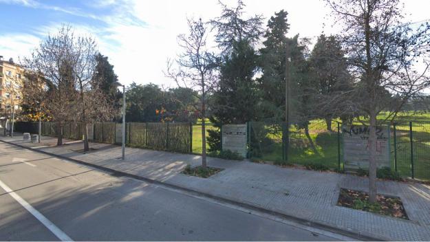 Tall de trànsit per obres al carrer dels Safareigs, entre l'estació de FGC de Sant Cugat i el Golf