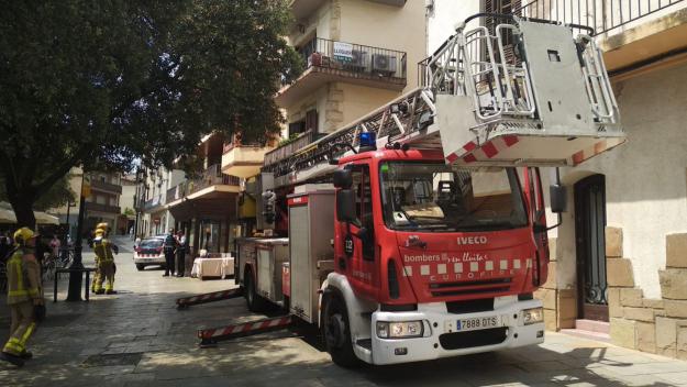 Es declara un foc a la campana extractora del restaurant El Meson