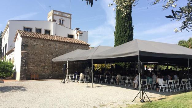 Multitudinari comiat a Francesc Busquets, de la Masia de Can Busquets