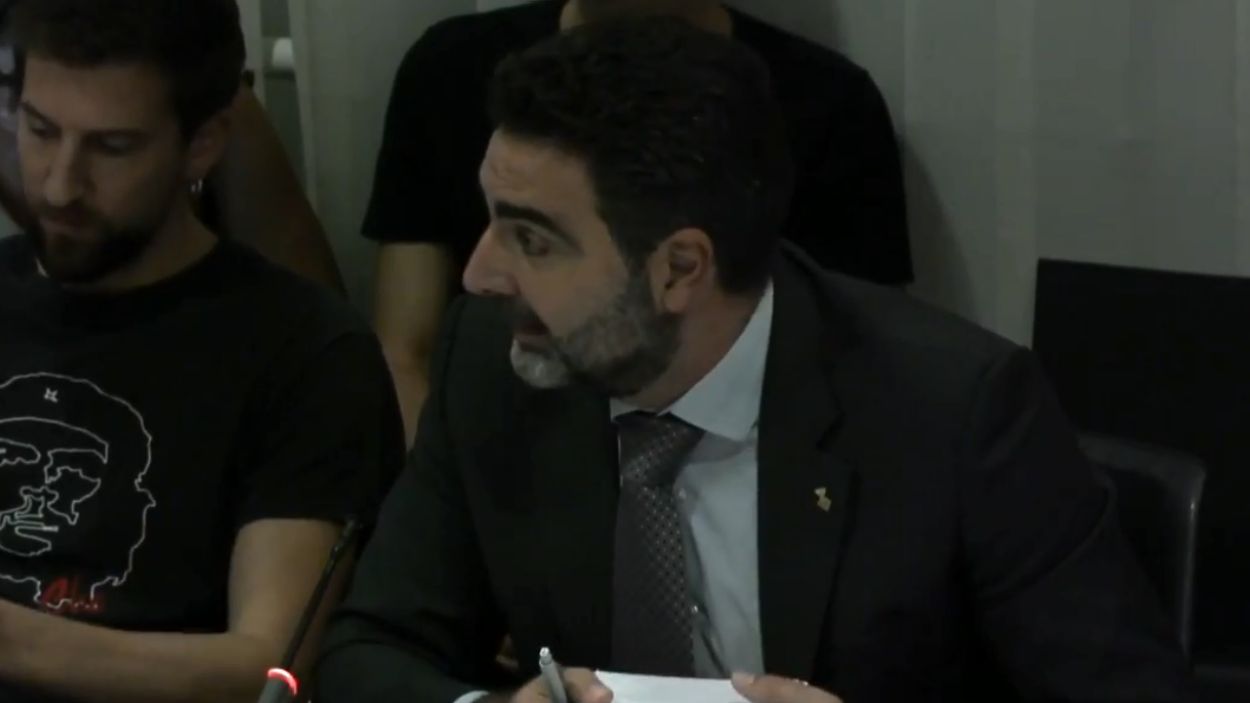 La simbologia política a l'ajuntament