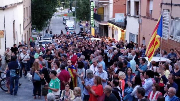 Centenars de santcugatencs clamen que 'tots som CDR'