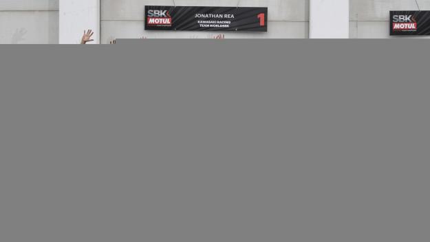 El Kawasaki Racing Team dels germans Roda, campions del món de Superbikes