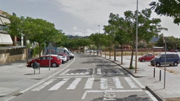 Afectacions al carrer d'Ignasi Barraquer per la instal·lació de balises led als pasos de vianants