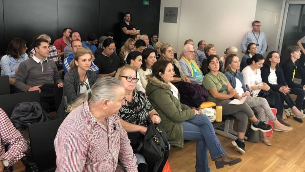 La situació de l'escola La Mirada i de l'amfiteatre dels Jardins del Vallès, a l'audiència pública