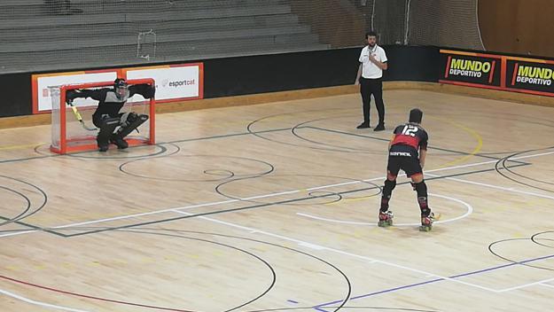 El Patí Hoquei fa vibrar el Pav 2 amb un triomf treballat davant un potent Vendrell