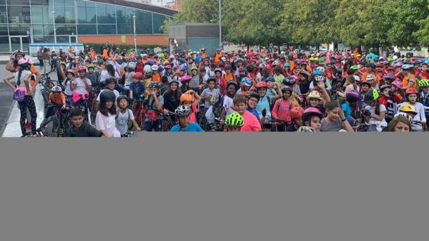 La 2a Pedalada Escolar potencia el seu compromís amb la mobilitat sostenible