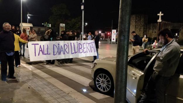 El CDR talla durant gairebé tres quarts d'hora l'scalextric