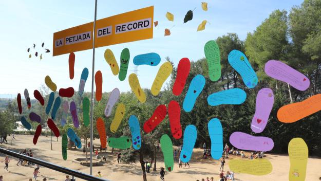 Els alumnes del Thau reflexionen sobre la mort amb motiu de Tots Sants