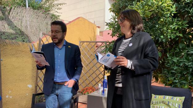 Romeva publica el segon llibre des de la presó: un recull d'esbossos irònics sobre el judici