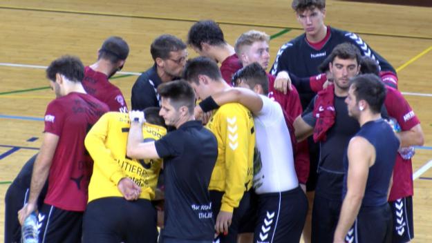 L'Handbol Sant Cugat es veu superat pel totpoderós líder invicte, Sant Martí Adrianenc