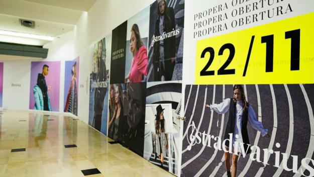 El tancament de la Benetton al Centre Comercial propicia l'ampliació de Bershka i Stradivarius