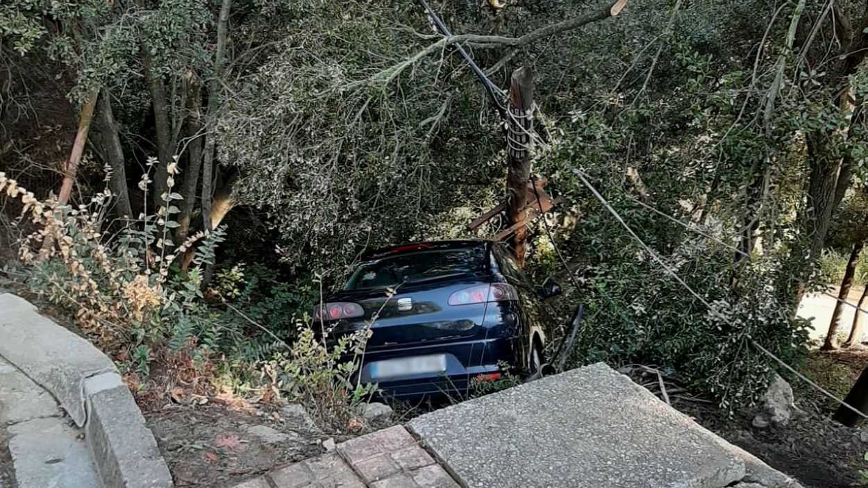 Investiguen l'accident d'un cotxe precipitat amb el conductor desaparegut durant un dia