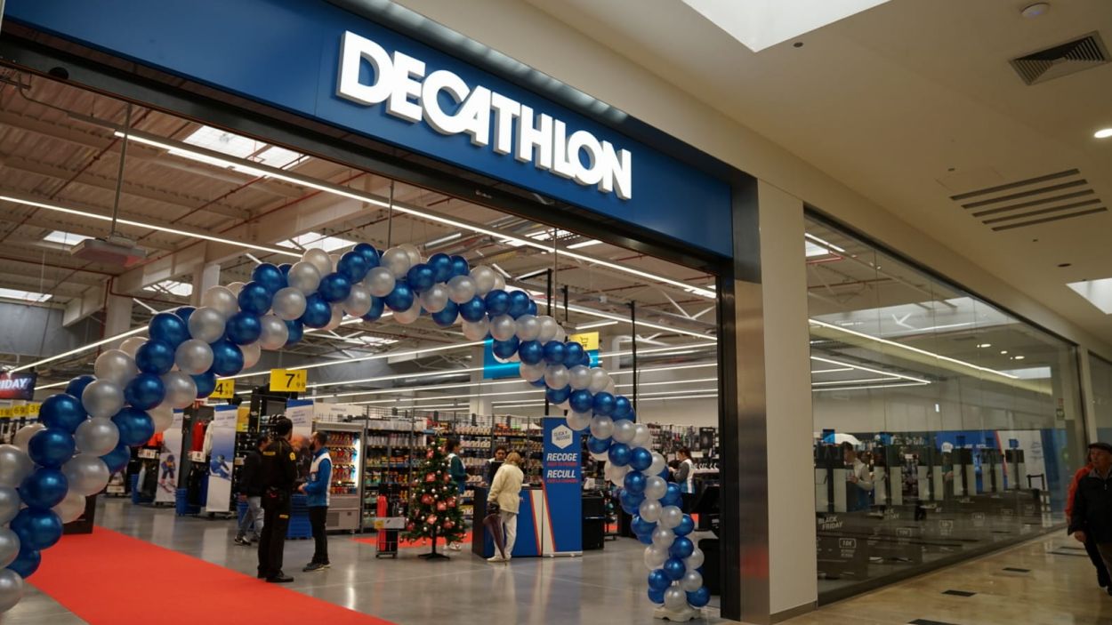 Decathlon ja ha obert la botiga del Sant Cugat Centre Comercial
