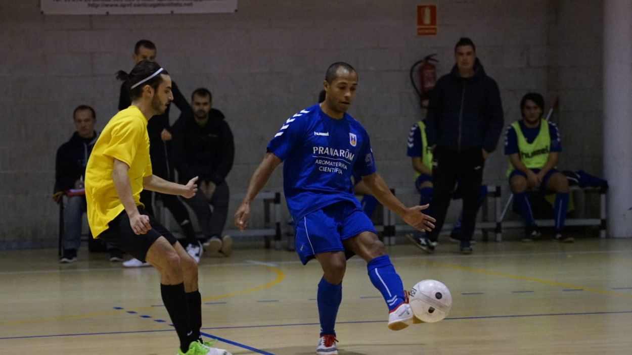 L'Olímpyc Floresta planta cara a la pista del líder, l'Arenys, però acaba perdent