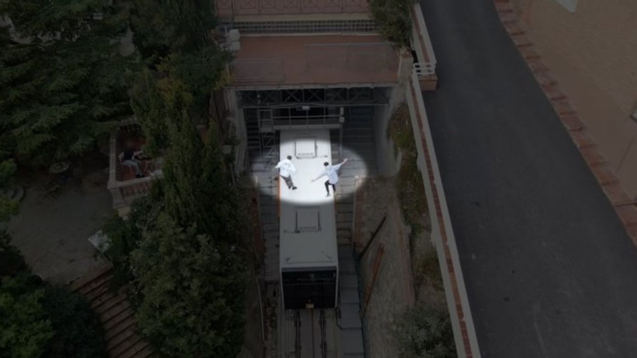Els Mossos busquen dos menors per saltar sobre el funicular de Vallvidrera en marxa