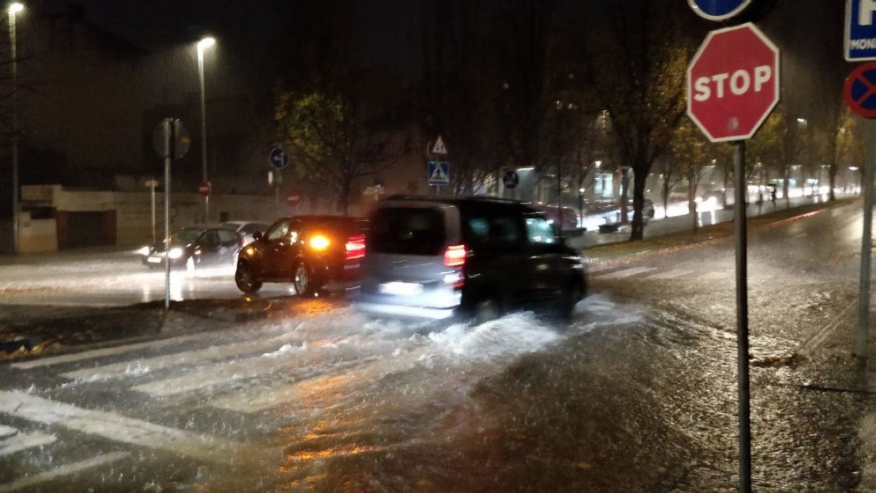 La pluja provoca algunes incidències en el seu pas per Sant Cugat