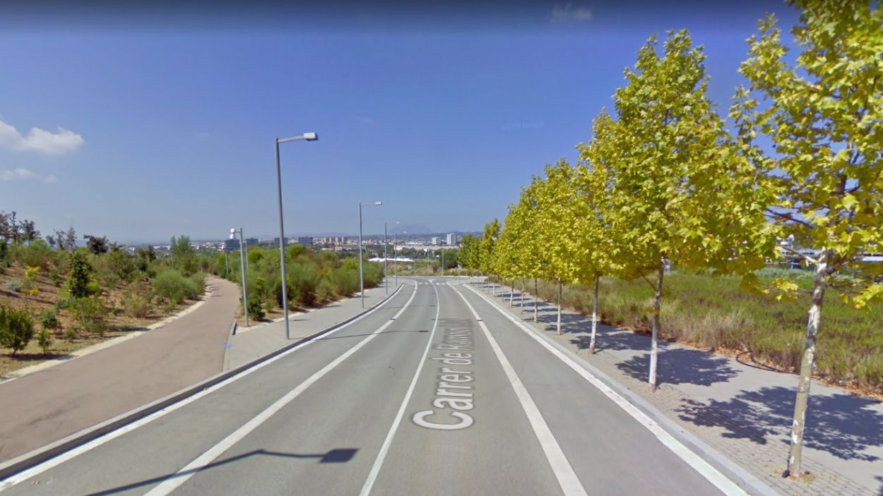 Afectació al trànsit al carrer de  Ramon Llull per obres de canalització de fibra òptica