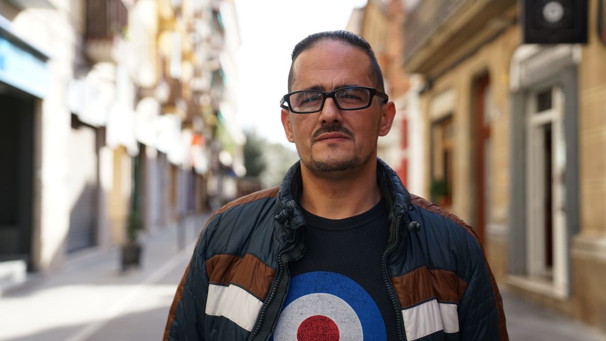 Òscar Martínez: 'Cal aprendre a conviure amb la malaltia i ensenyar que es pot fer vida normal'