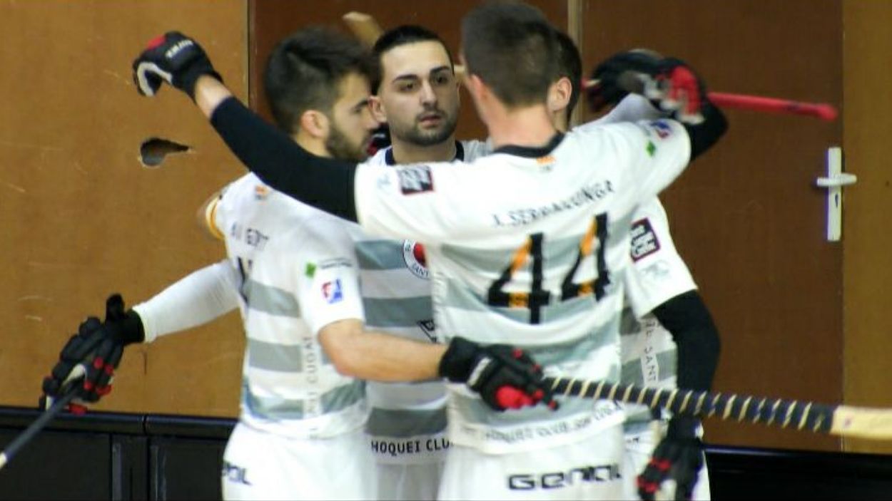 El masculí del Patí Hoquei es desfà del Sant Feliu i escala fins a la tercera posició