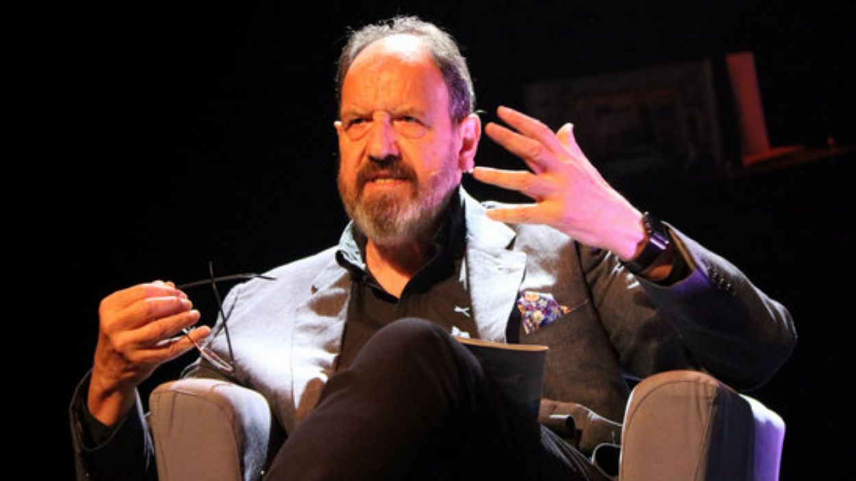 L'actor Josep Maria Pou visita el 'Molta Comèdia'