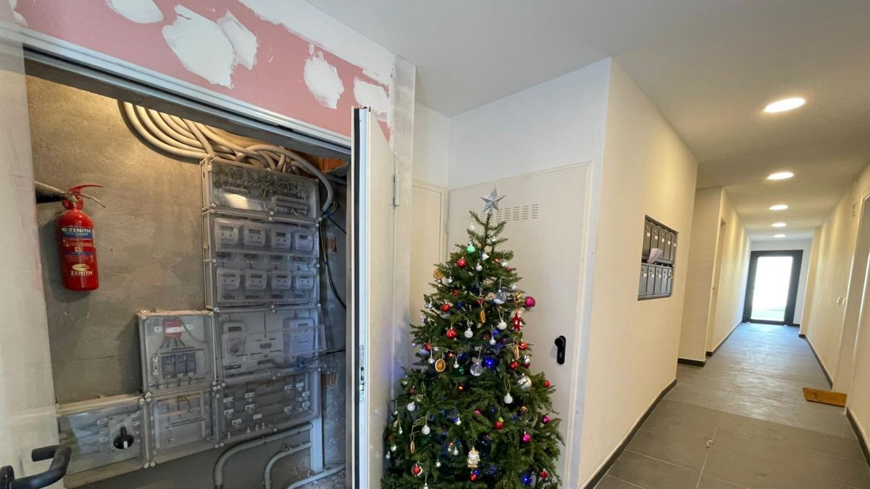 Els veïns de l'avinguda Ragull 7 ja disposen d'electricitat des del 31 de desembre