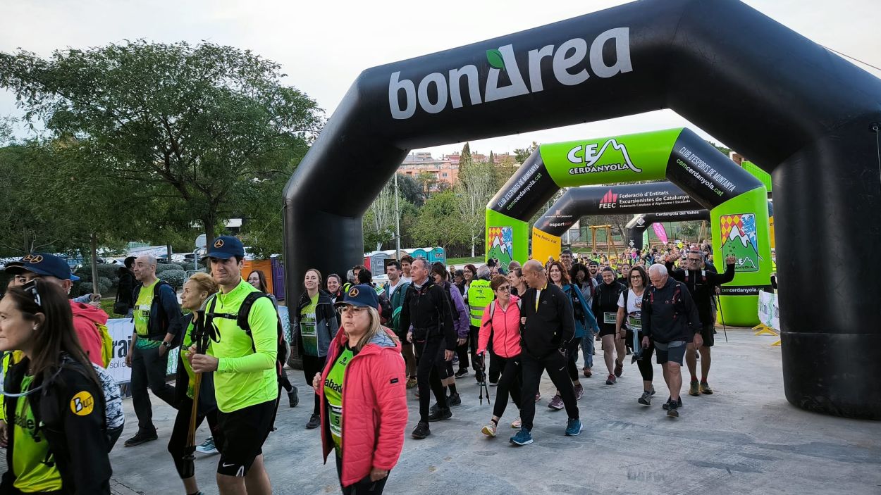 Mig miler de participants omplen de solidaritat la primera Som Vallès Trail