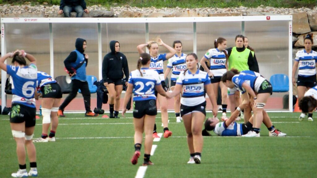 Alt: El Rugby Sant Cugat s'enfonsa a casa contra el Cisneros