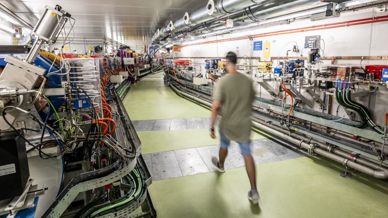 La llum de sincrotró: una eina revolucionària per a la ciència i la tecnologia a tocar de Sant Cugat