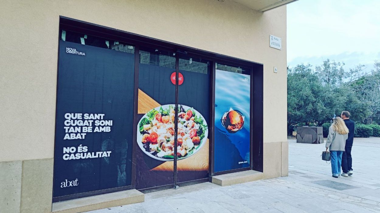Un restaurant amb servei de cuina ininterromput, a punt d'obrir a la plaça d'Octavià