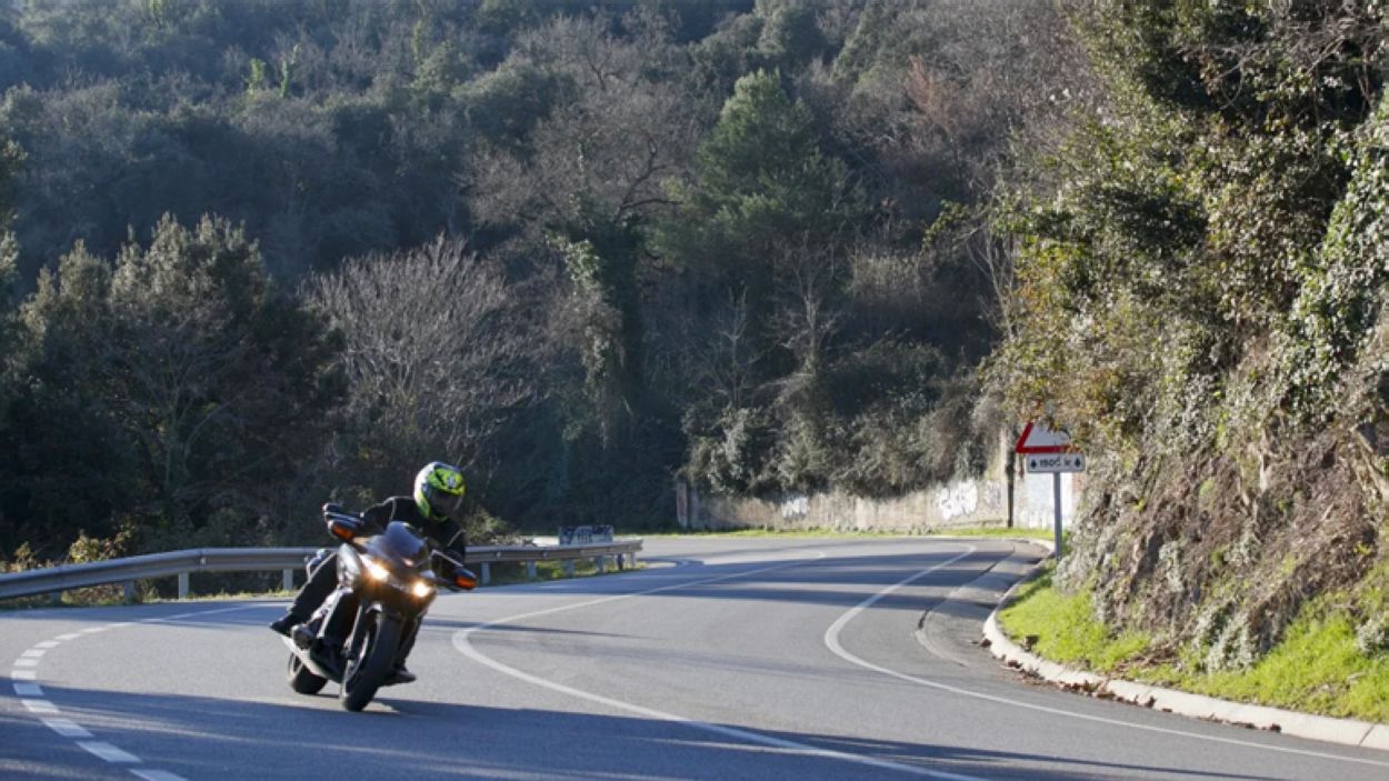 La Rabassada, la via negra per als motoristes que travessen Collserola