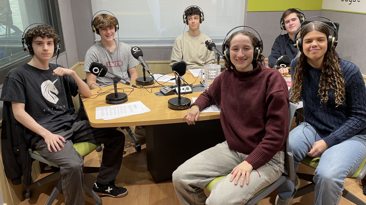 'L'Angeleta parla', de Ràdio Sant Cugat, ens acosta tota l'actualitat de les germanes Farelo