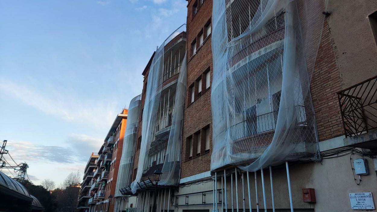 L'Ajuntament, sobre el cas de l'edifici amb aluminosi de Lluís Companys: 
