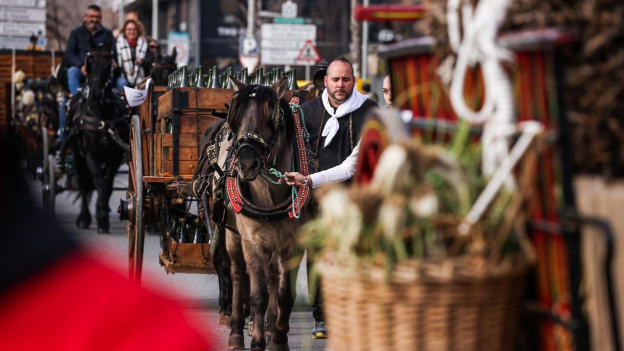 Els Tres Tombs es donen un bany de multituds per recordar el passat rural de Sant Cugat