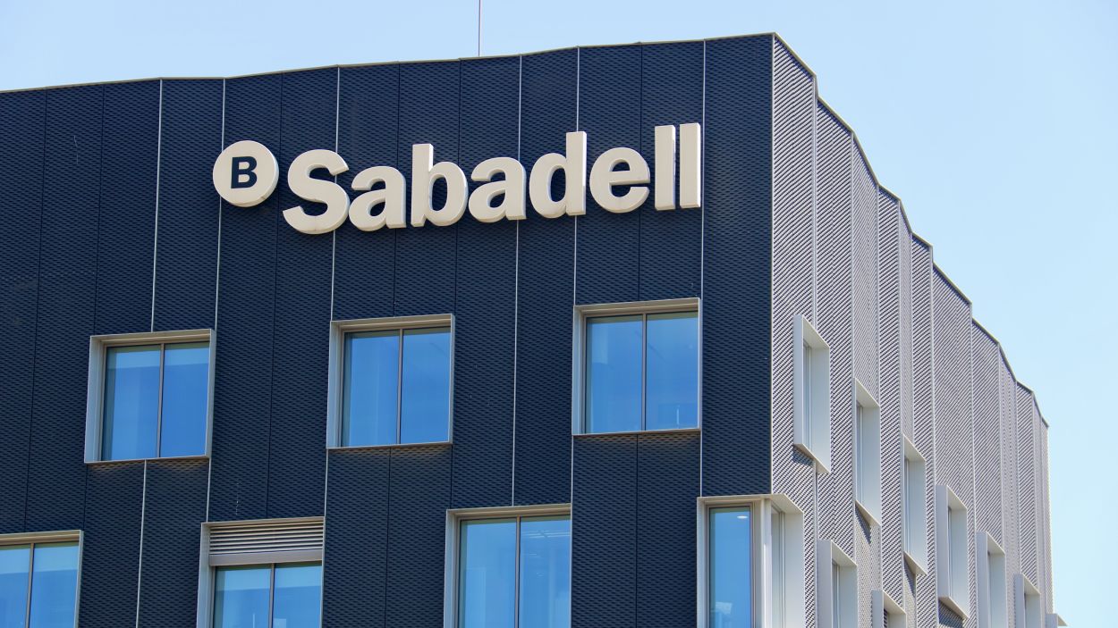L'Ajuntament confia que el retorn del Sabadell a Catalunya avorti l'opa del BBVA