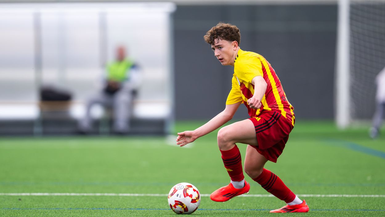 El jugador del SantCu Eric Ruiz de Azúa triomfa amb la selecció catalana sub 16