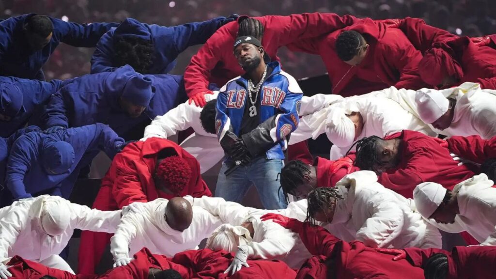 Alt: La polèmica actuació de Kendrick Lamar a la Superbowl, al 'Connectats a les xarxes'