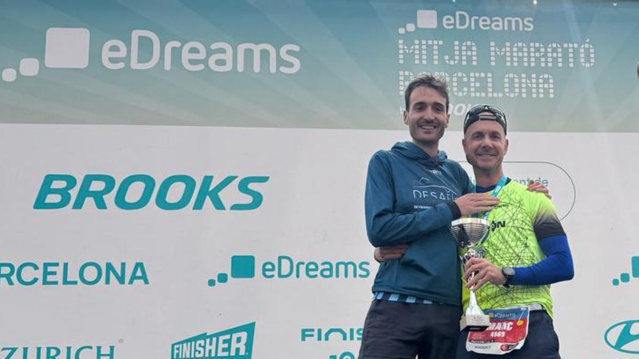 Marc Gibert guanya la Mitja Marató de Barcelona a la categoria de discapacitat visual