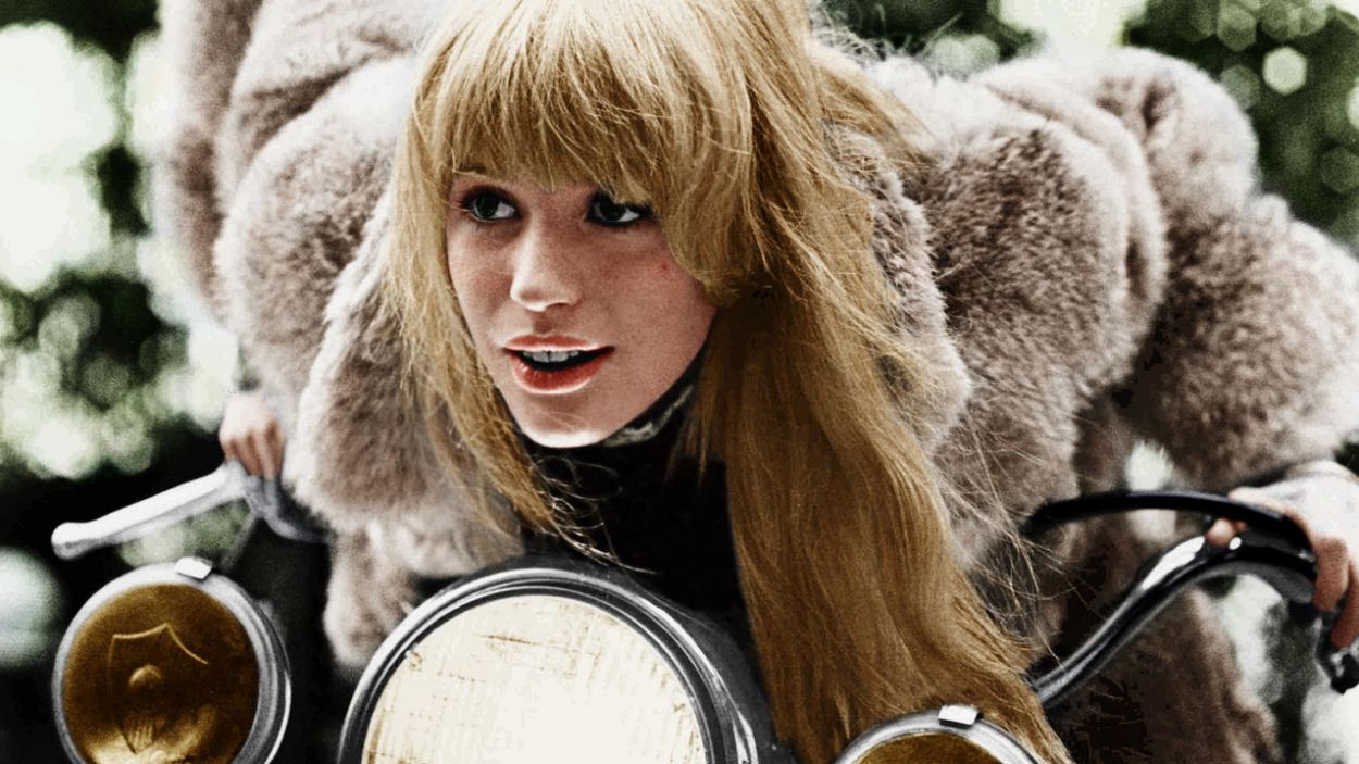 El 'Cinema a la Xarxa' ret homenatge a Marianne Faithfull, icona del rock i del feminisme