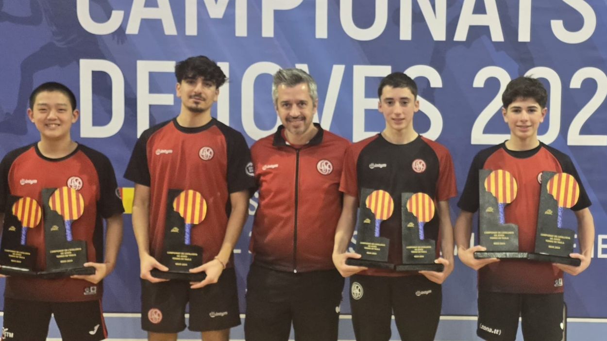 El 'baby' UESC masculí de tennis taula ja mira cap a la Divisió d'Honor