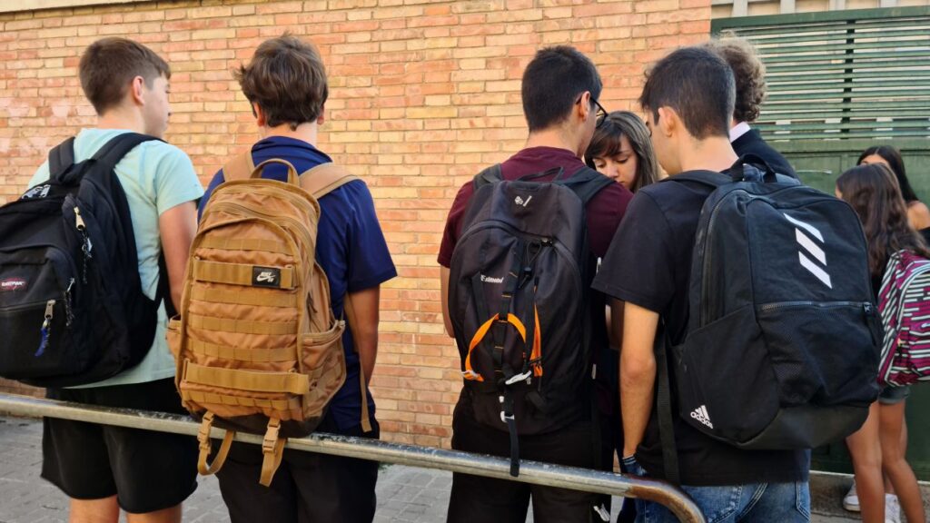 Alt: Com s'explica l'auge de l'extrema dreta entre els joves?