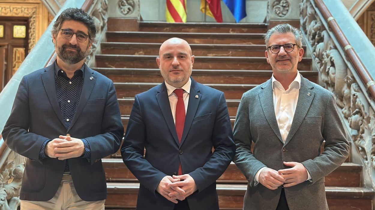 L'Ajuntament i la Delegació del Govern espanyol es reuneixen per recuperar l'oficina del DNI i passaport a Sant Cugat